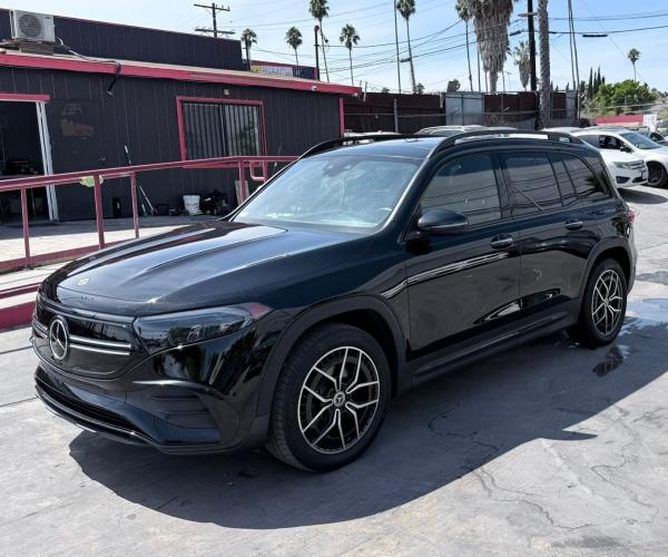 2025 Mercedes EQB 300+